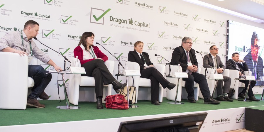 Семінар з політичними експертами